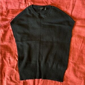 Theory black cashmere oversized / sleeveless tank sweater / vest